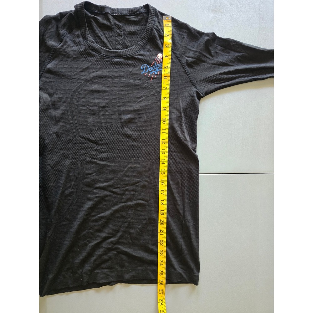 Lululemon Long Sleeve Swiftly Tech Top with Dodgers logo Black Size 8 - Picture 8 of 9